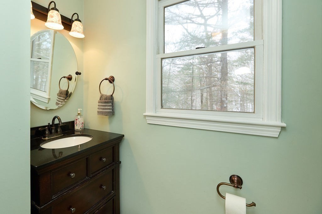 35 Sproul Road Hanover, MA 02339 - Photo 23 of 36