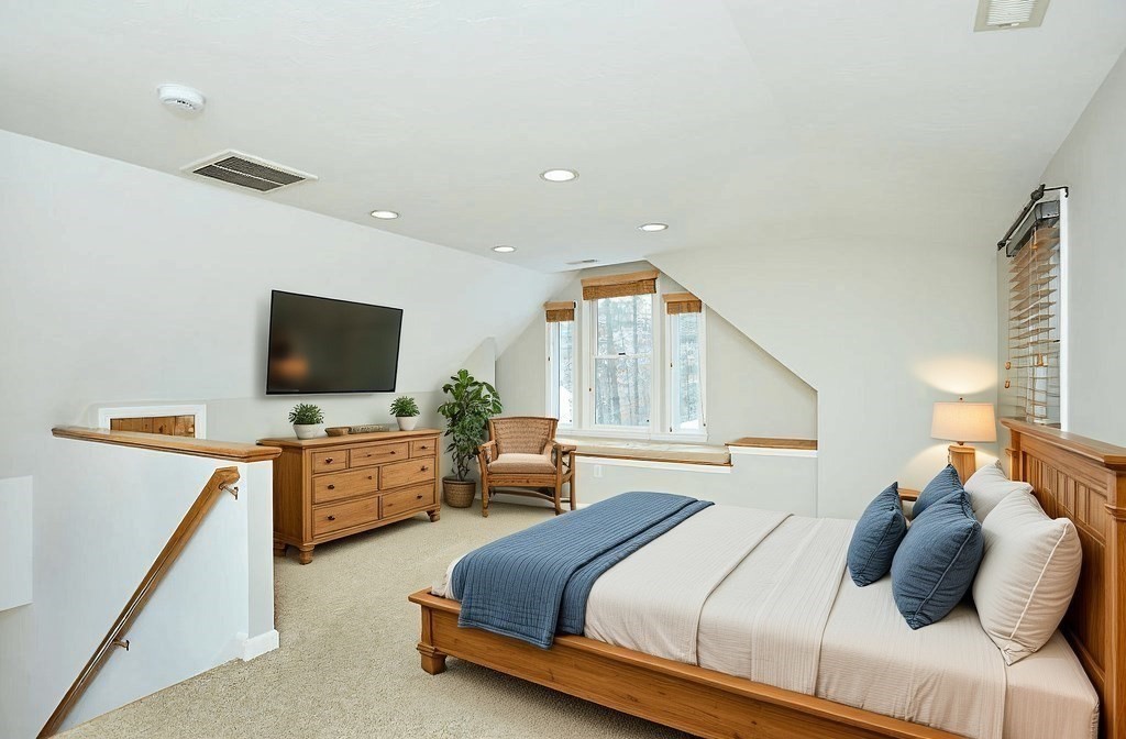 35 Sproul Road Hanover, MA 02339 - Photo 26 of 36