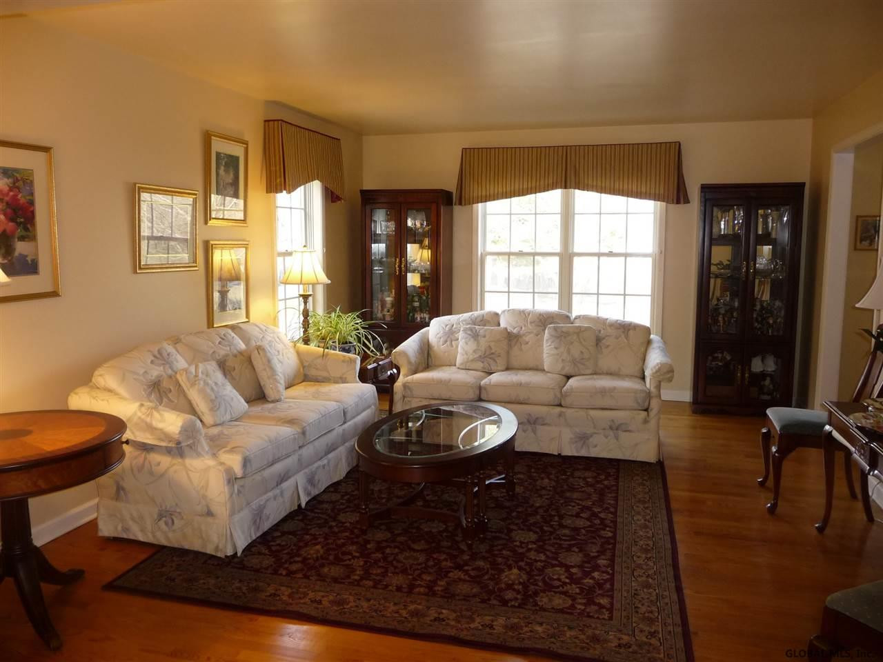 4 Seneca Road Niskayuna, NY 12309 - Photo 10 of 29 Photo 10