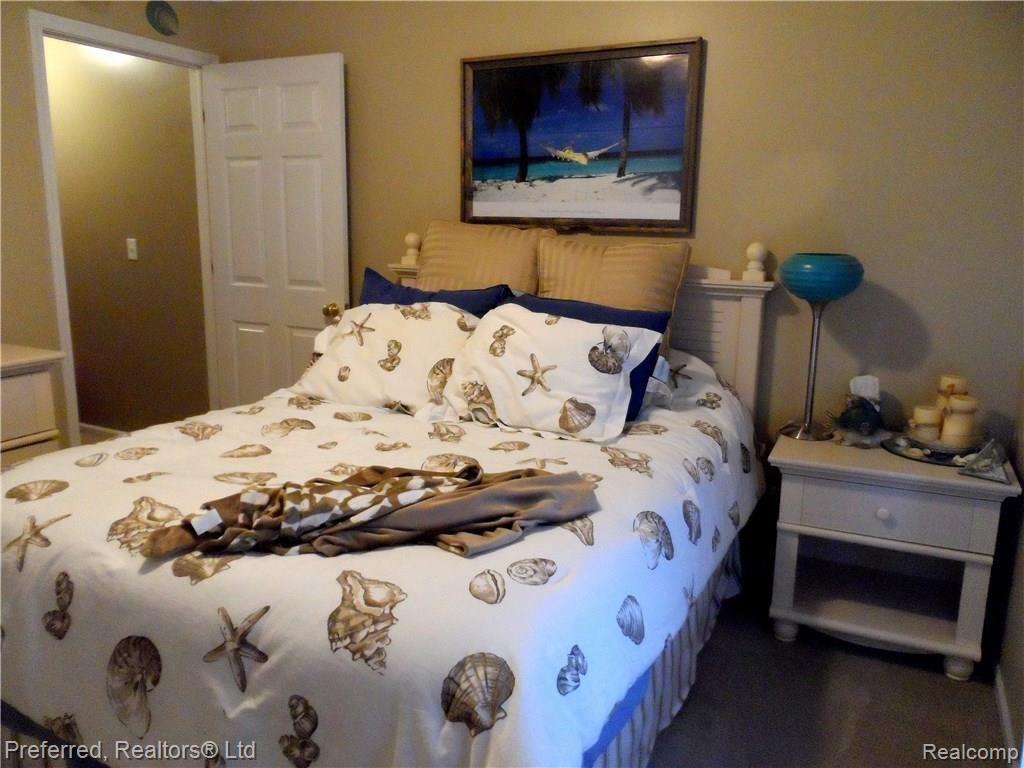1289 Woodland Springs Drive Howell, MI 48843 - Photo 22 of 39 SAM_2632.JPG