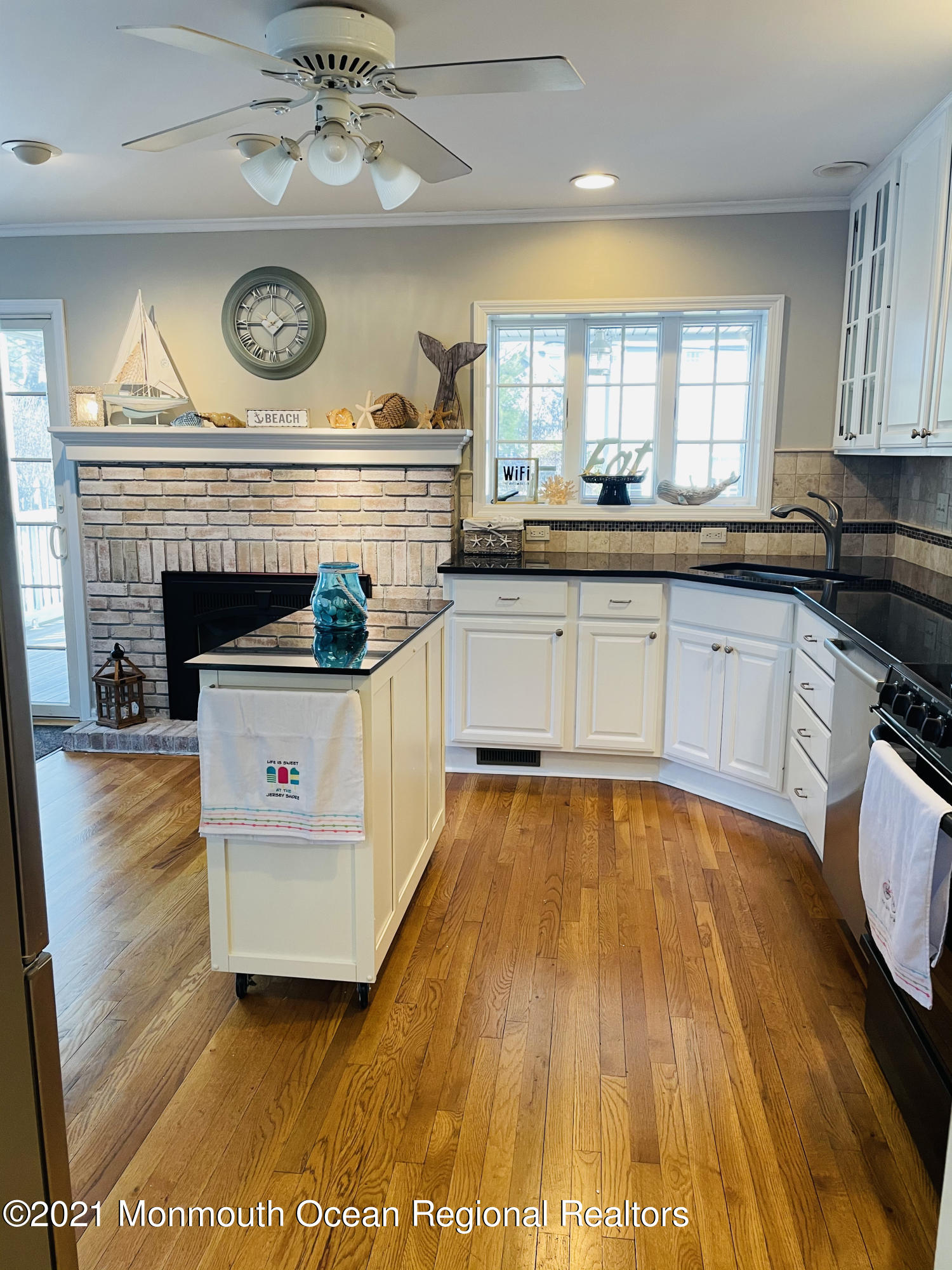 506 Monmouth Avenue Spring Lake, NJ 07762 - Photo 12 of 38 B54FBC31-FCB1-48F5-9111-CD9CAB636F97