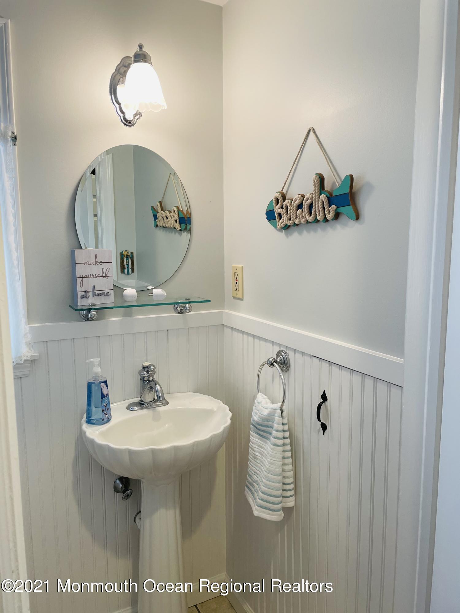 506 Monmouth Avenue Spring Lake, NJ 07762 - Photo 21 of 38 CBA5D29C-AF1E-4959-B843-5CE45A5464E6