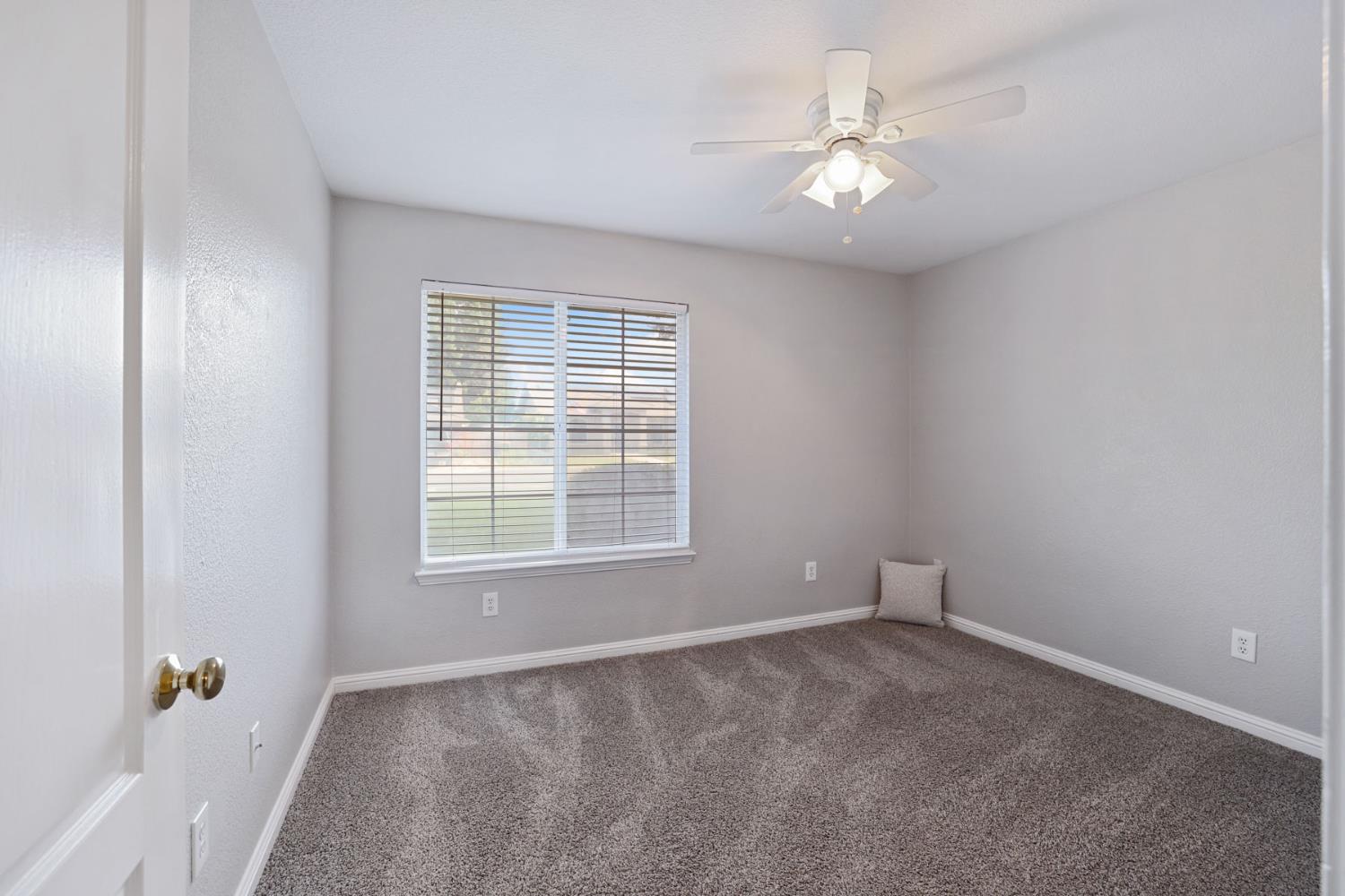 924 East Milgeo Avenue Ripon, CA 95366 - Photo 24 of 33