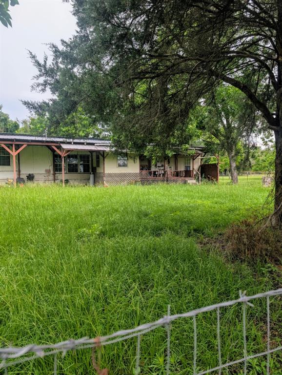 400 County Road 2815 Mabank, TX 75147 - Photo 3 of 18 a house view with a garden space