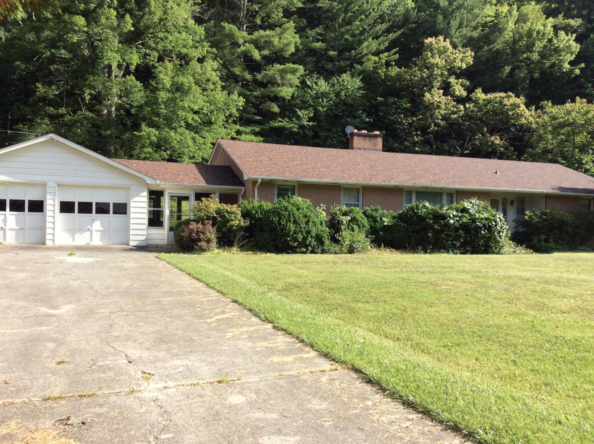 273 Paint Bank Road New Castle, VA 24127 - Photo 11 of 38 IMG_0669