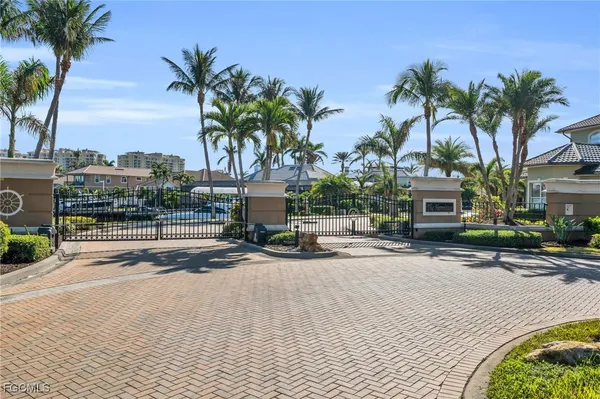 $3,850,000 | 1519 Hermitage Lane, Cape Coral, FL 33914