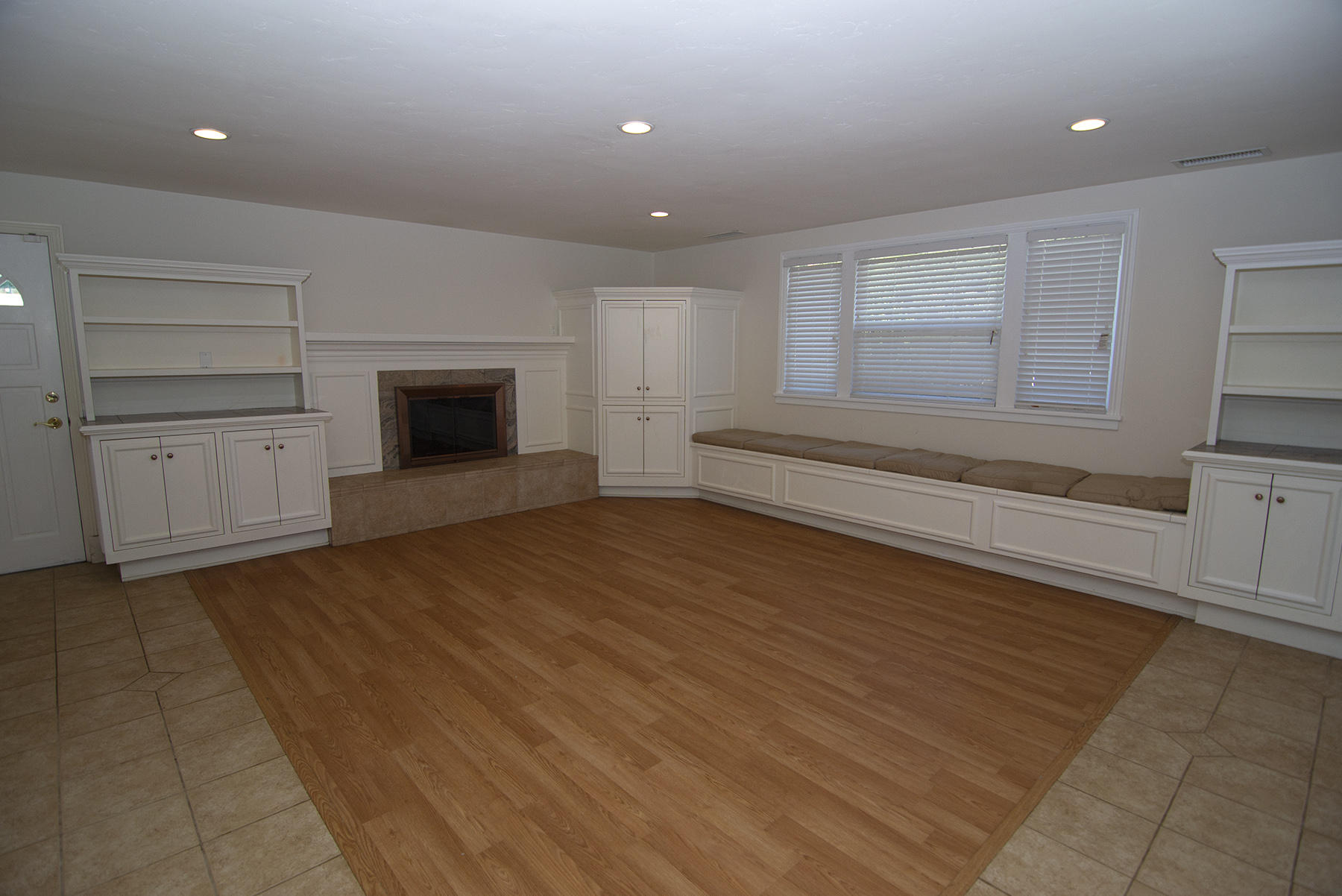 534 Ribera Drive Santa Barbara, CA 93111 - Photo 8 of 14 family room
