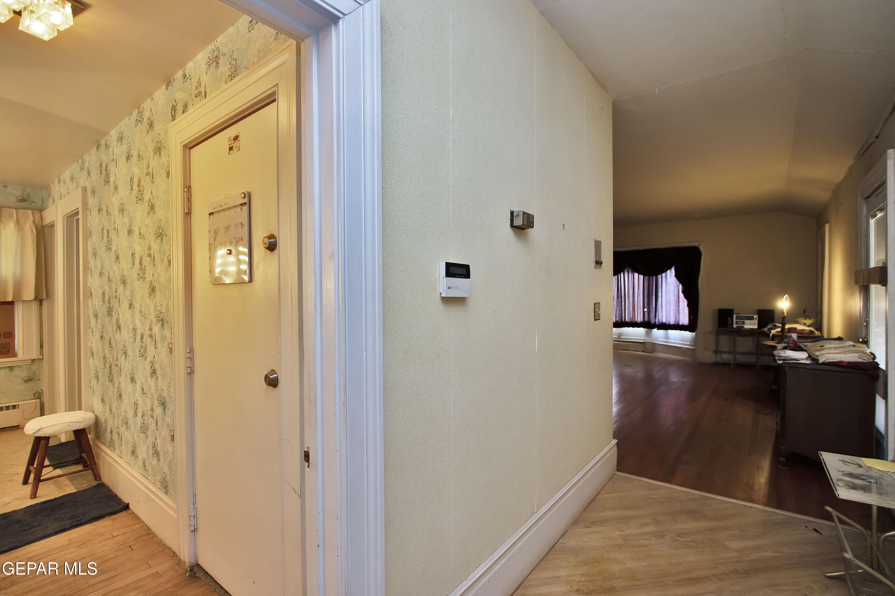 110 Southwest Creosote Road Out Of Service Area, OUT OF SERVICE AREA 99999 - Photo 30 of 101 Master Bedroom