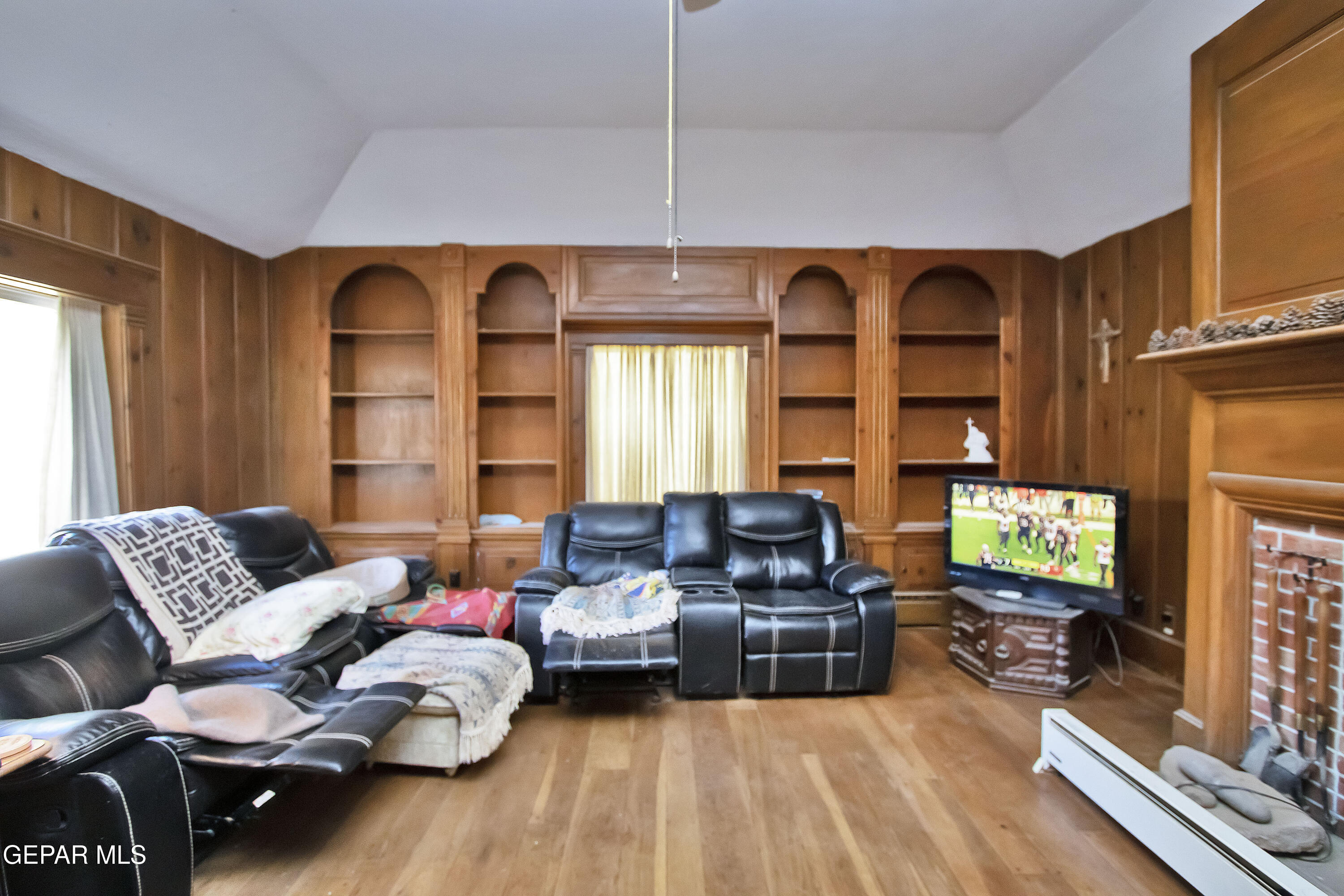 110 Southwest Creosote Road Out Of Service Area, OUT OF SERVICE AREA 99999 - Photo 53 of 101 a living room with furniture fireplace and flat screen tv