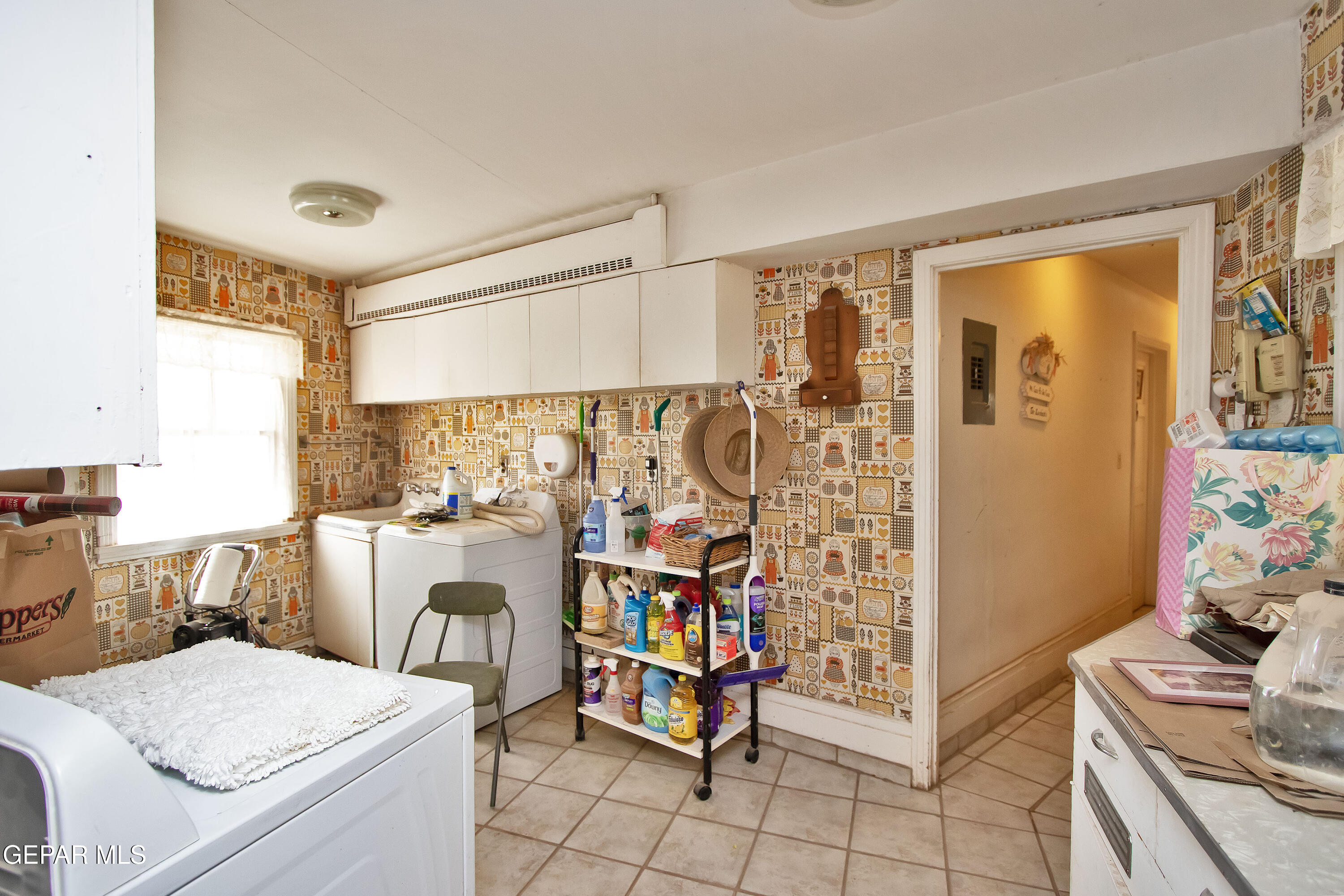 110 Southwest Creosote Road Out Of Service Area, OUT OF SERVICE AREA 99999 - Photo 67 of 101 Utility Room