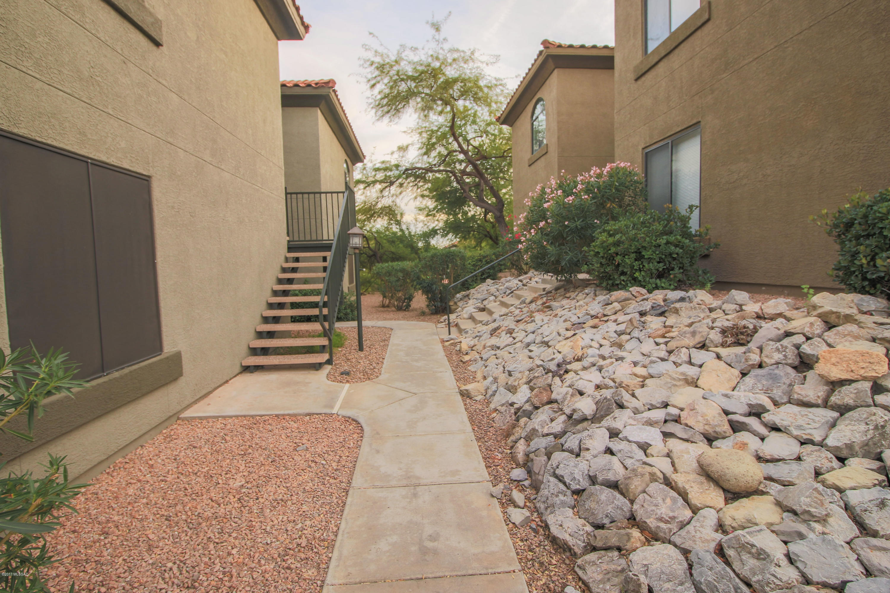 5751 North Kolb Road, Unit 37201 Tucson, AZ 85750 - Photo 3 of 25