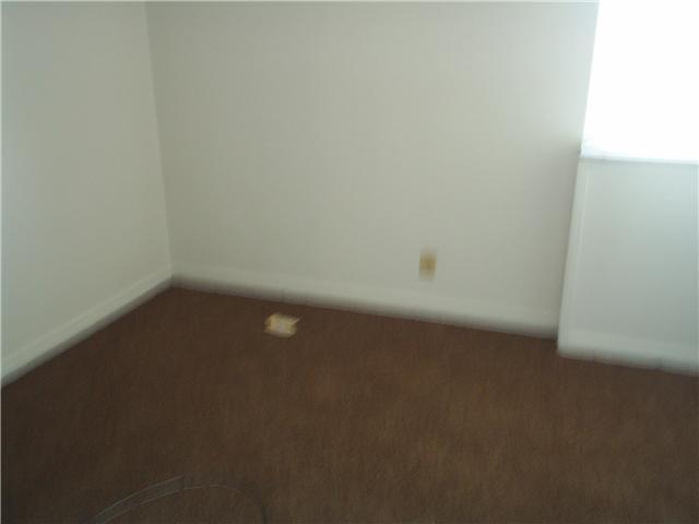 4986 Chatterton Road Columbus, OH 43232 - Photo 10 of 16 Gallery Image 10