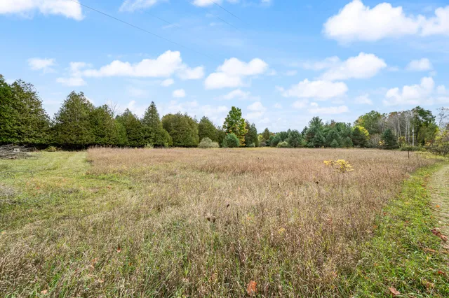 $75,000 | 22-23 Davison Road, Paris, MI 49338