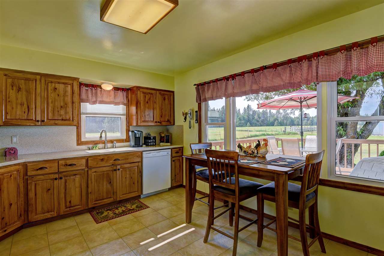 7915 East Elk Chattaroy Road Chattaroy, WA 99003 - Photo 4 of 20 Gallery Image 4