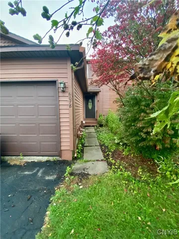 $1,875 | 6078 Bethlehem Lane, Cicero, NY 13039