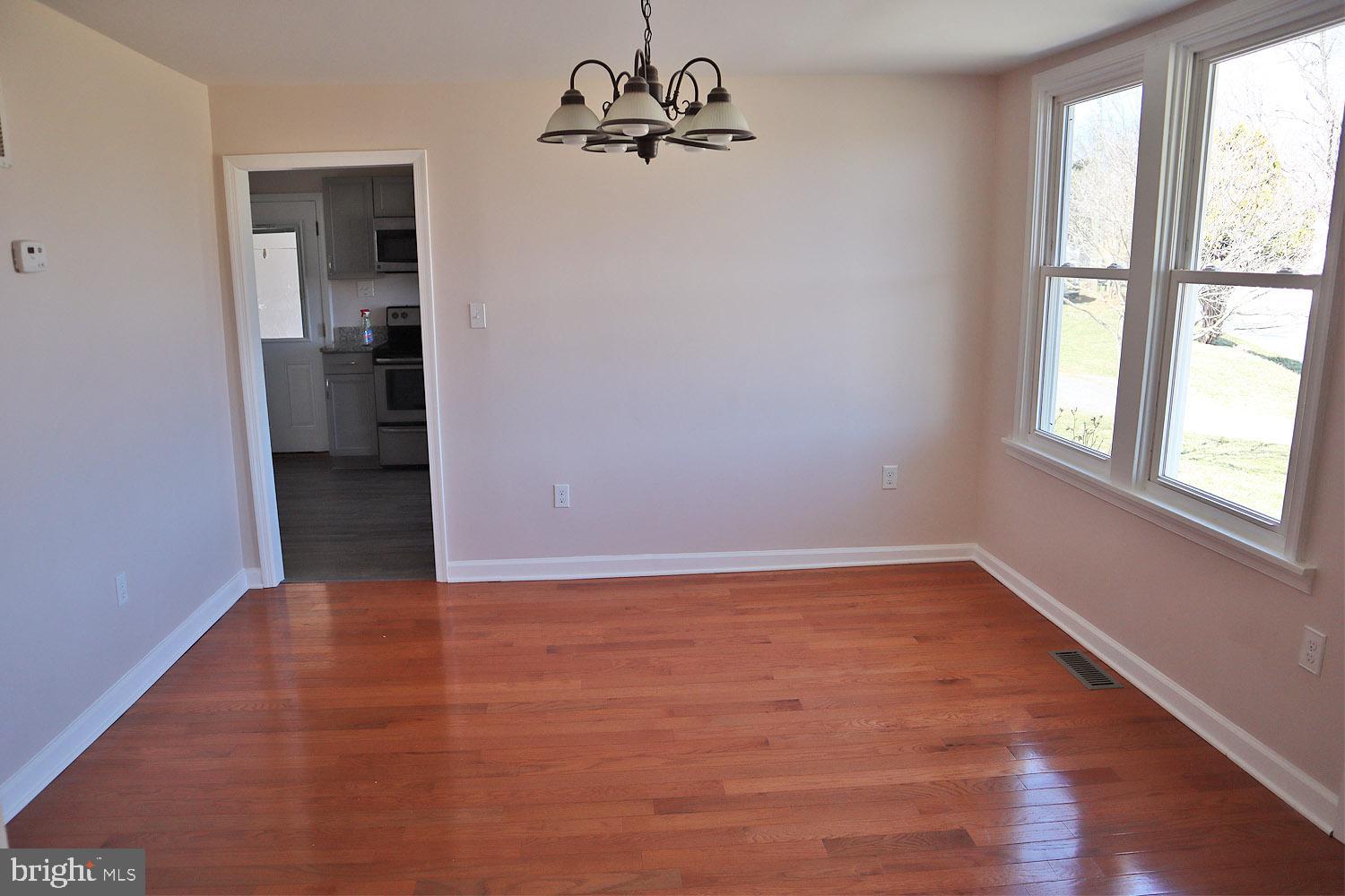 1082 Rocky Springs Road Frederick, MD 21702 - Photo 13 of 31 Gallery Image 13