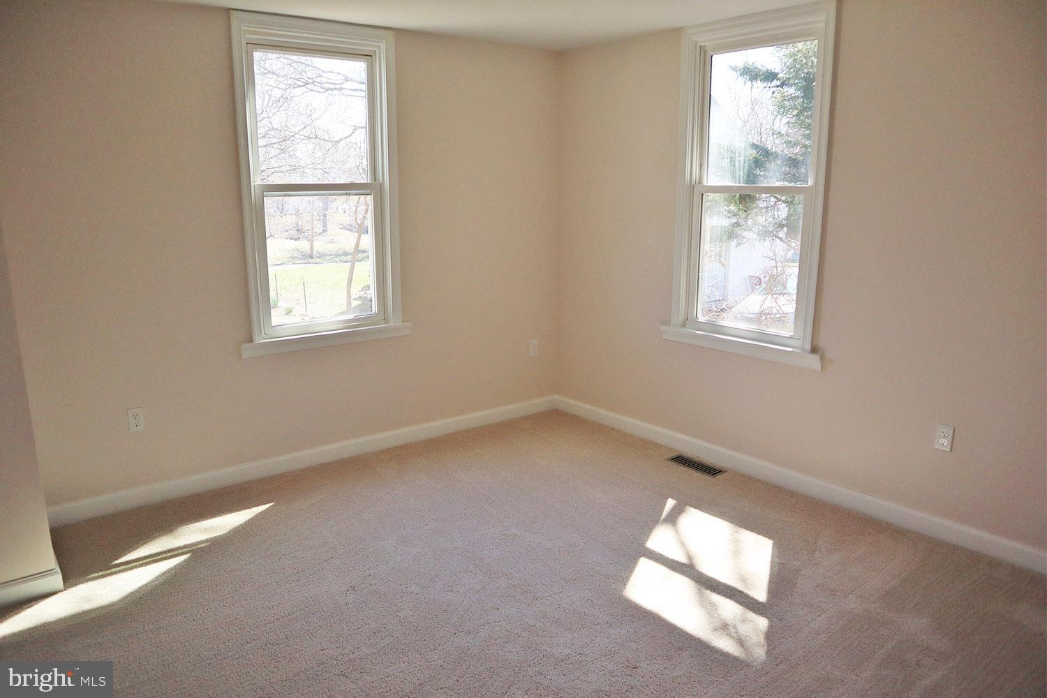 1082 Rocky Springs Road Frederick, MD 21702 - Photo 20 of 31 Gallery Image 20