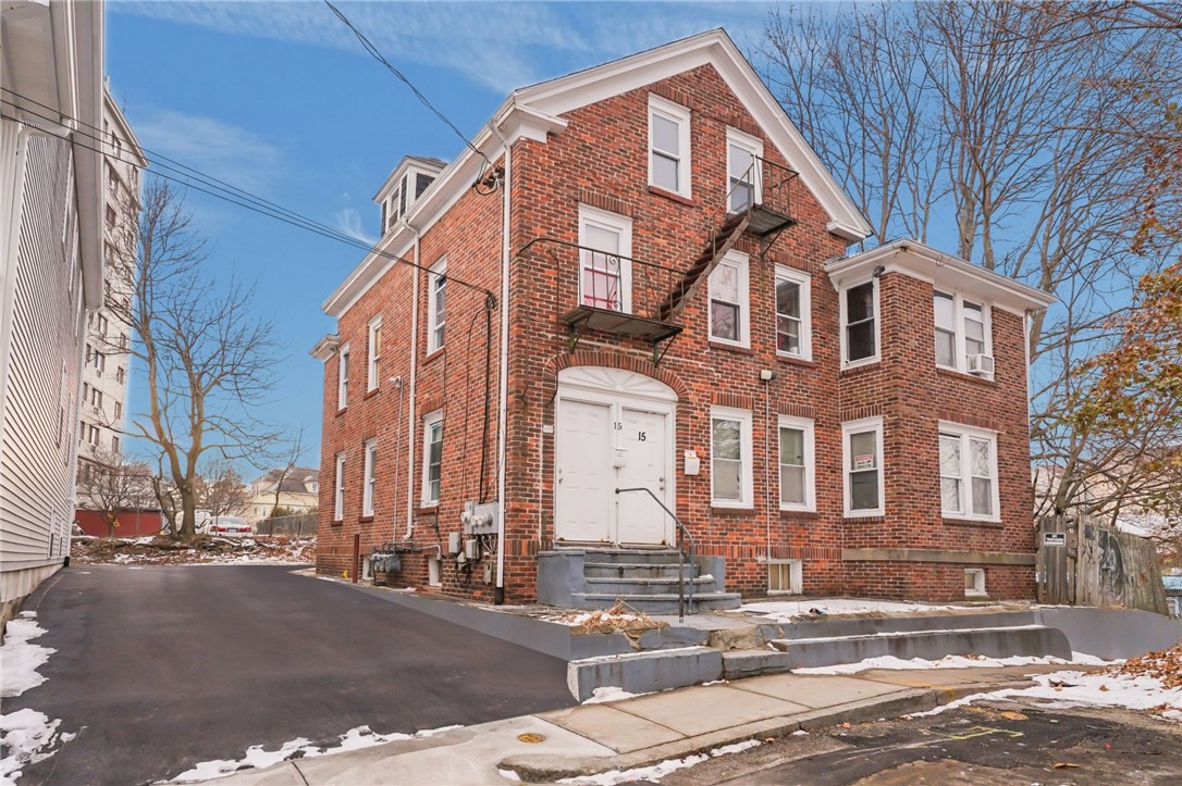 15 Judith Street Providence, RI 02909 - Photo 1 of 33