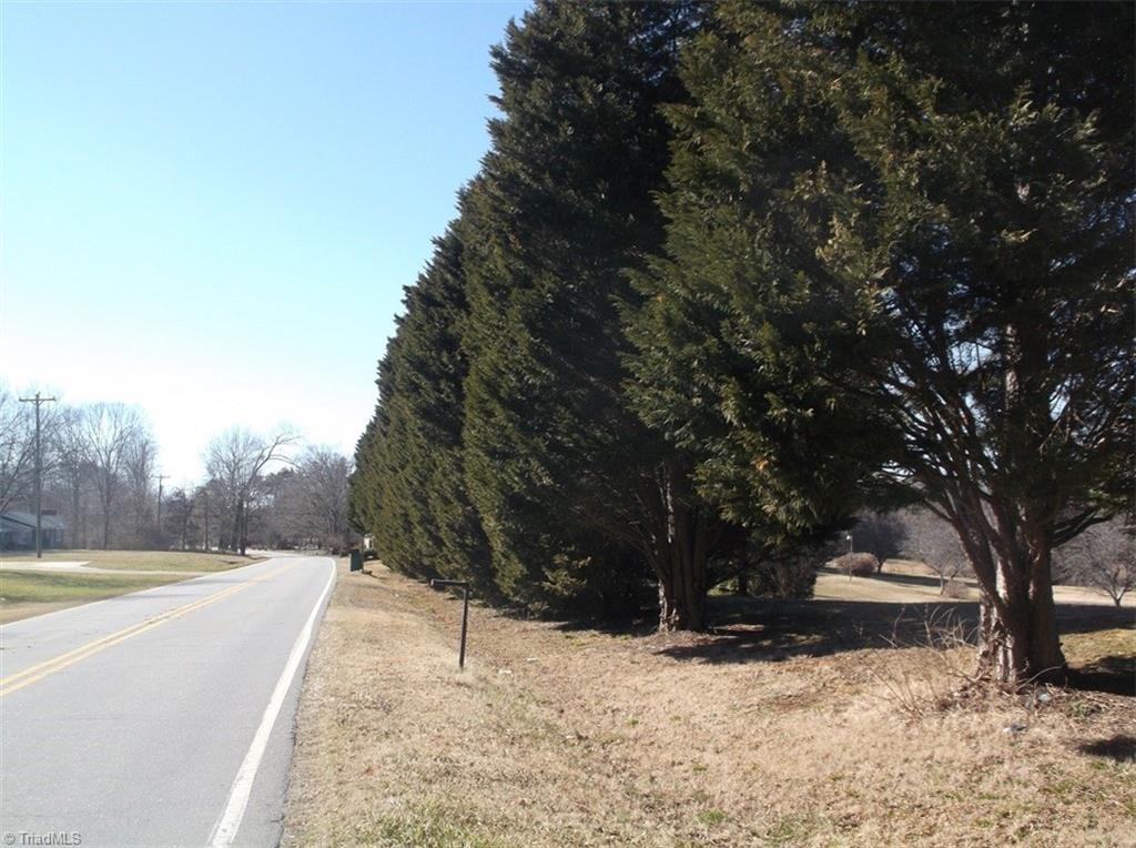 112 Harbor Road Reidsville, NC 27320 - Photo 1 of 14 Gallery Image 1