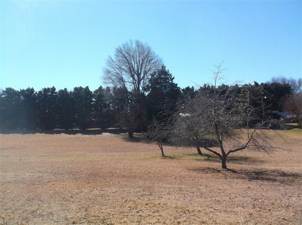 112 Harbor Road Reidsville, NC 27320 - Photo 7 of 14 Gallery Image 7