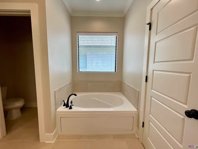 $2,550 | 16512 Villa Brielle Avenue, Baton Rouge, LA 70817