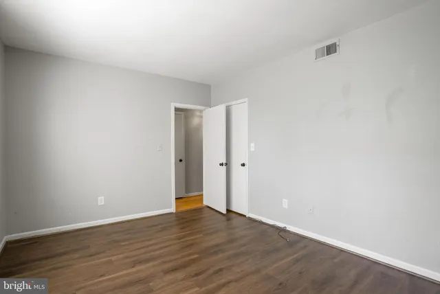 $1,900 | 1721 Queens Lane, Unit 1103, Arlington, VA 22201