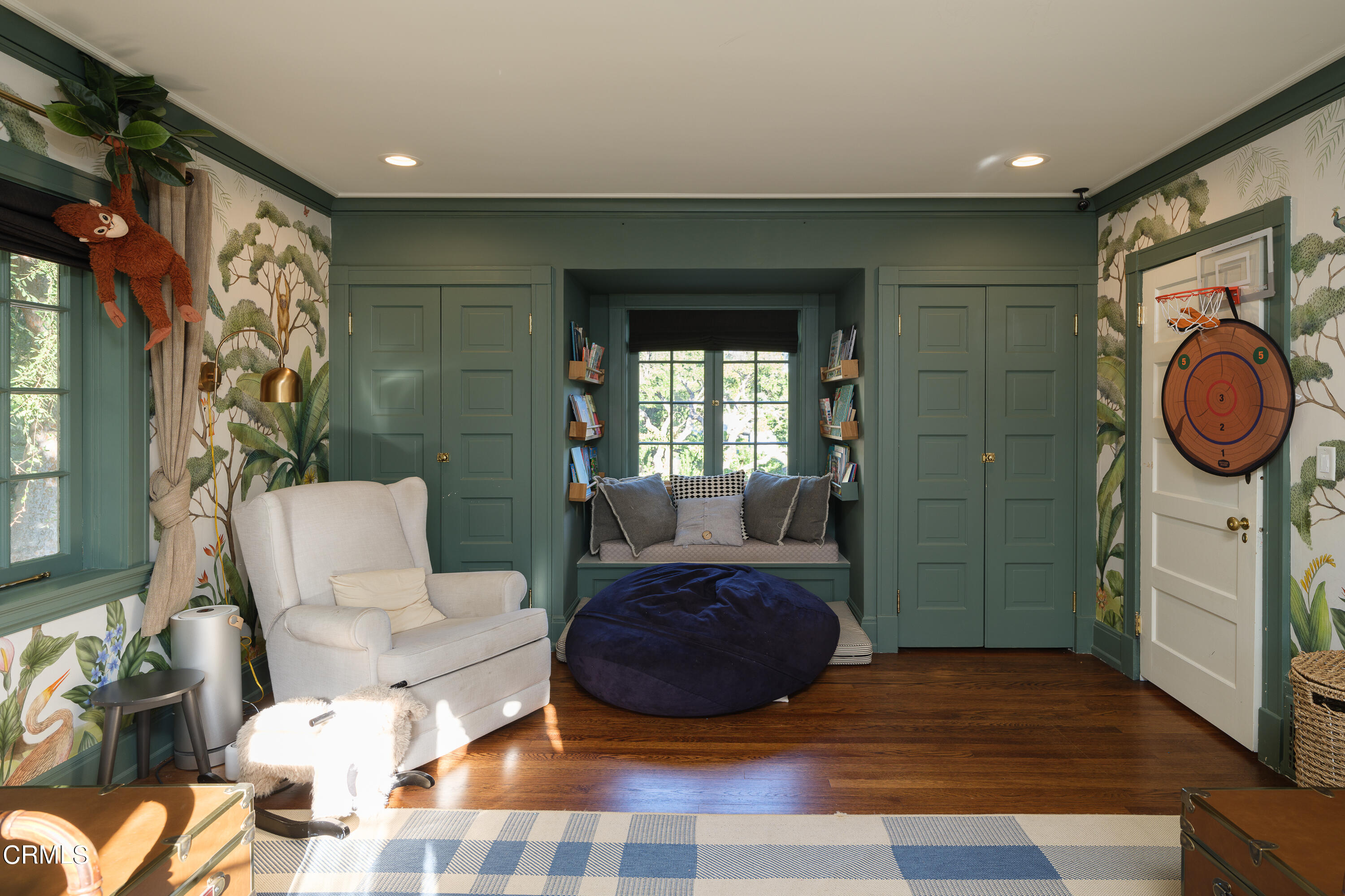 2709 Visscher Place Altadena, CA 91001 - Photo 57 of 75 a living room with furniture and a window