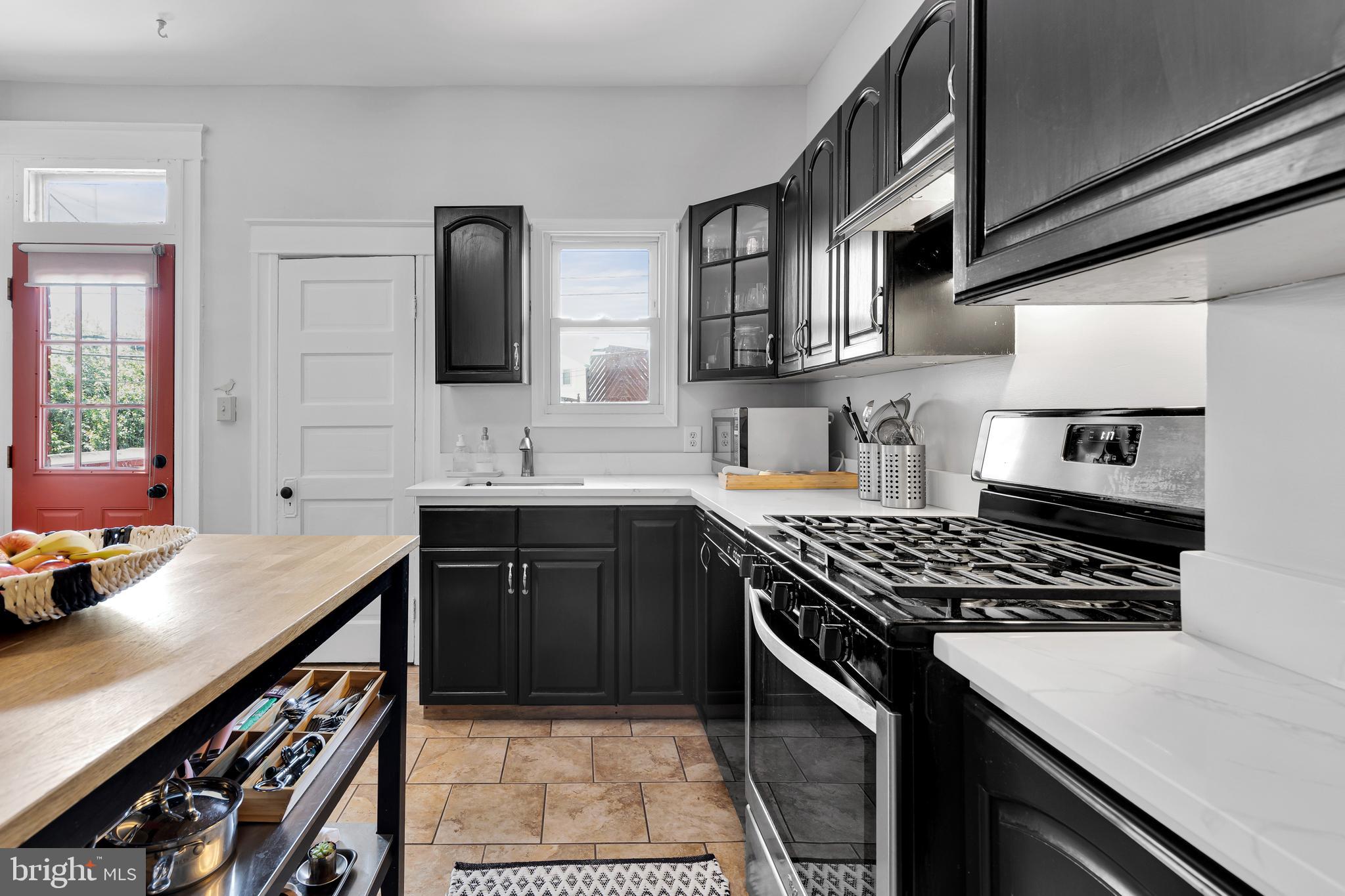 4122 Falls Road Baltimore, MD 21211 - Photo 13 of 33 Gallery Image 13