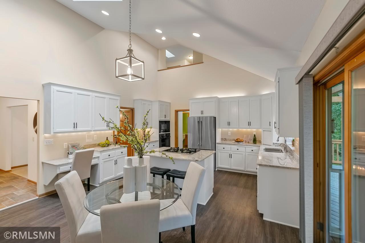 6340 Murray Hill Road Chanhassen, MN 55331 - Photo 12 of 48 Gallery Image 12