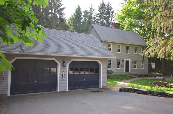 9 North Hillside Road Deerfield, MA 01373 - Photo 1 of 29 Gallery Image 1