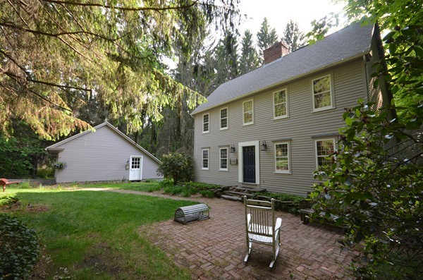 9 North Hillside Road Deerfield, MA 01373 - Photo 2 of 29 Gallery Image 2