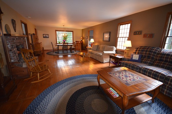 9 North Hillside Road Deerfield, MA 01373 - Photo 6 of 29 Gallery Image 6