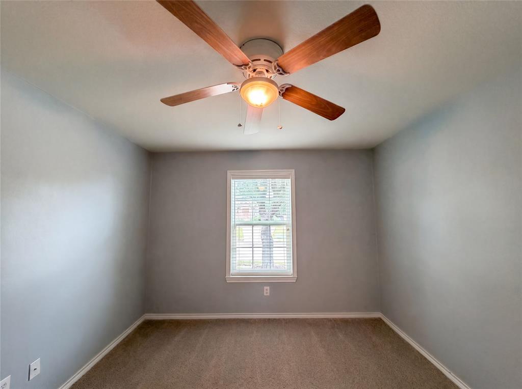 2805 Hereford Road Denton, TX 76210 - Photo 15 of 20