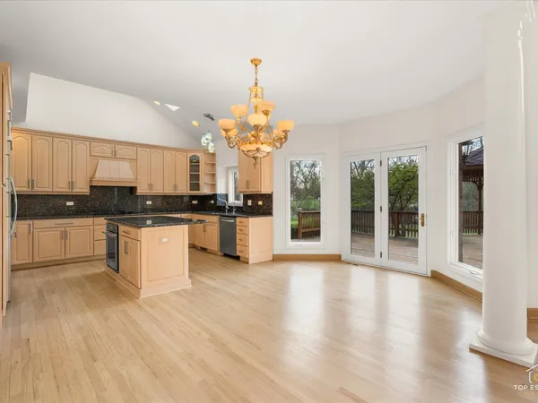 $1,050,000 | 22898 North Foxtail Drive, Kildeer, IL 60047