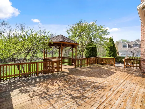 $1,050,000 | 22898 North Foxtail Drive, Kildeer, IL 60047