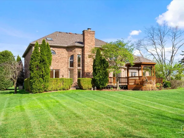 $1,050,000 | 22898 North Foxtail Drive, Kildeer, IL 60047