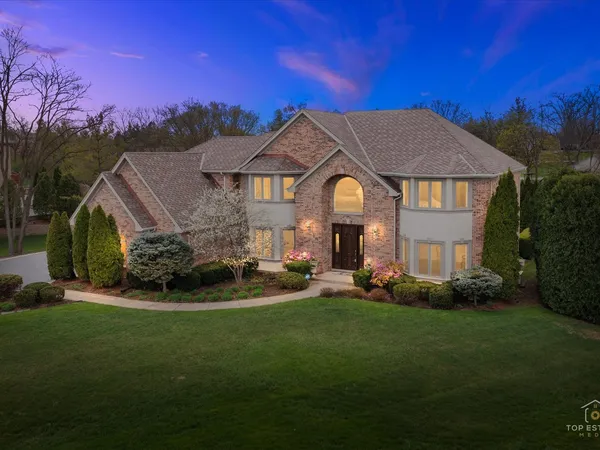 $1,050,000 | 22898 North Foxtail Drive, Kildeer, IL 60047