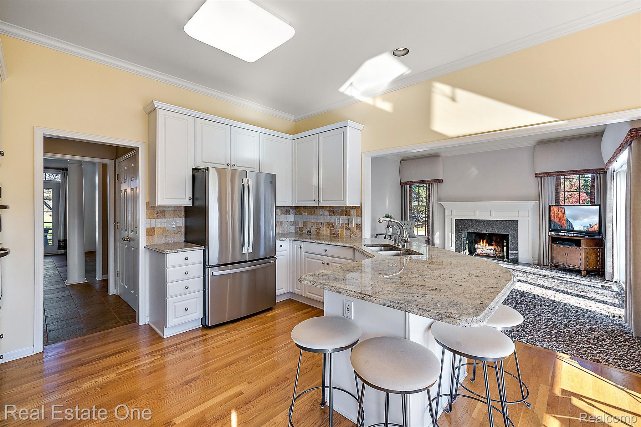 4114 Oak Tree Circle Rochester, MI 48306 - Photo 17 of 40 Gallery Image 17