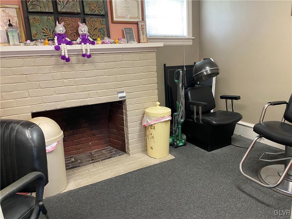 Second room with 2 stations