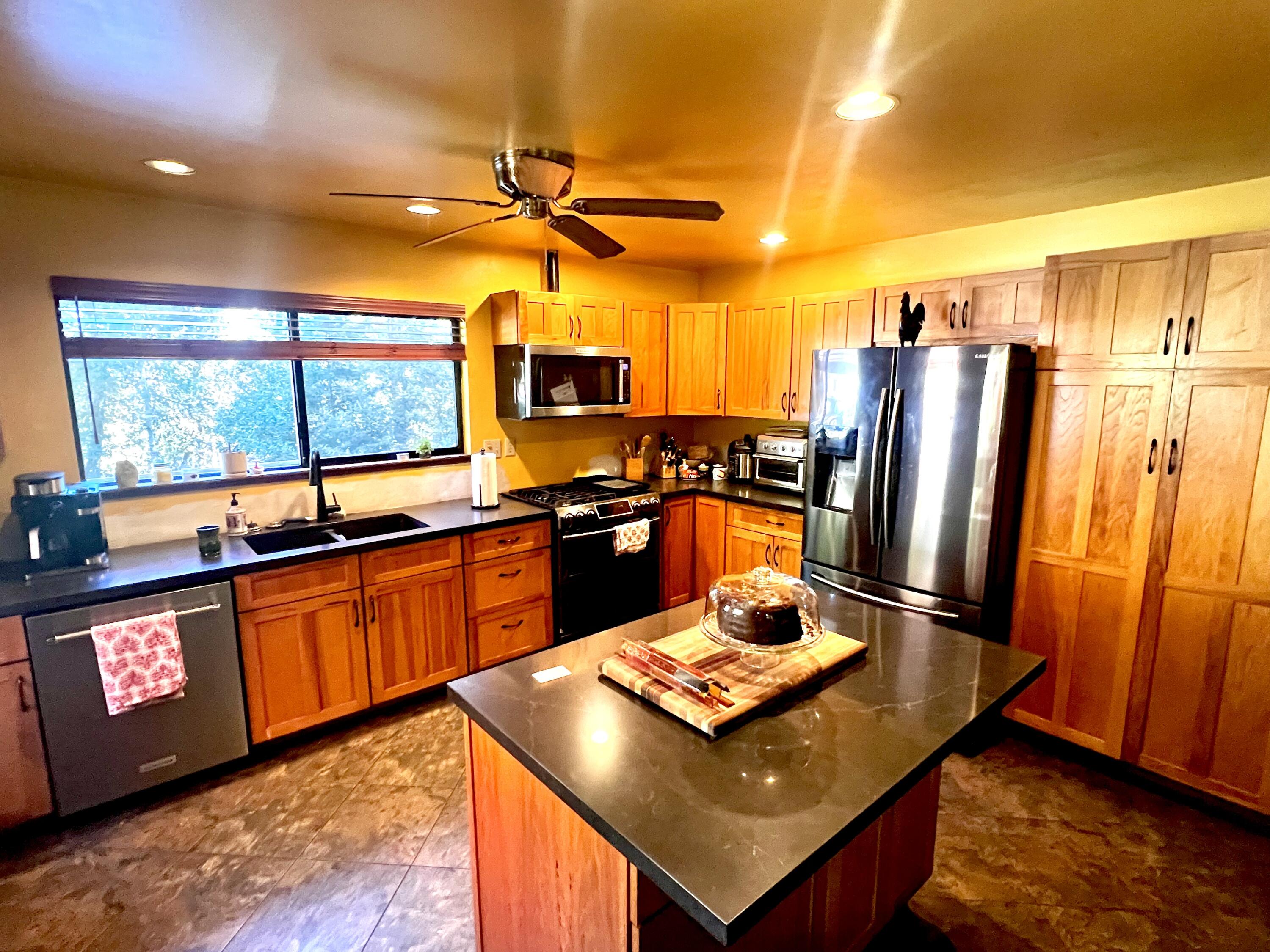 2400 Twin Trees Road Garberville, CA 95542 - Photo 51 of 56