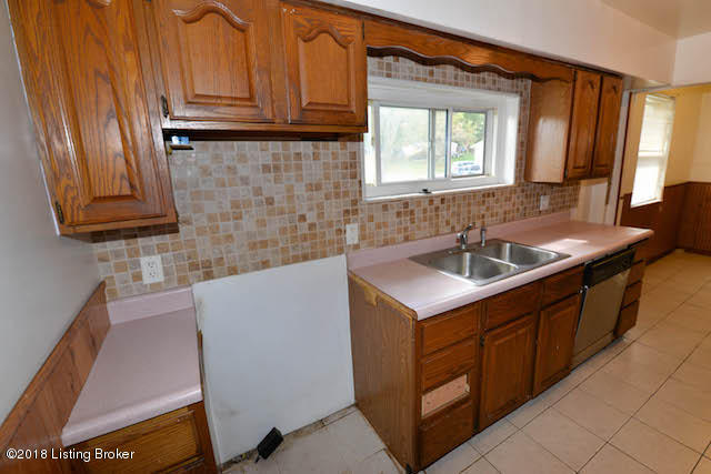 509 Ash Road Covington, KY 41015 - Photo 6 of 20 Kitchen
