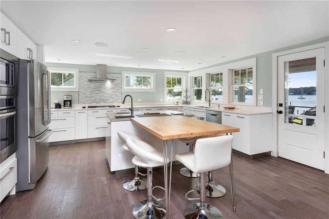 39 Shore Drive Warren, RI 02885 - Photo 24 of 44