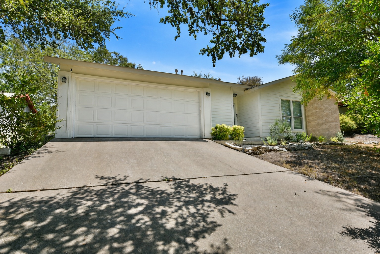 8411 Romney Road Austin, TX 78748 - Photo 1 of 18 Gallery Image 1