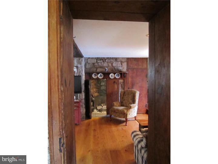 364 Fulmer Road Pottstown, PA 19465 - Photo 5 of 25 Family Room