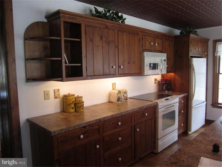 364 Fulmer Road Pottstown, PA 19465 - Photo 10 of 25 Kitchen