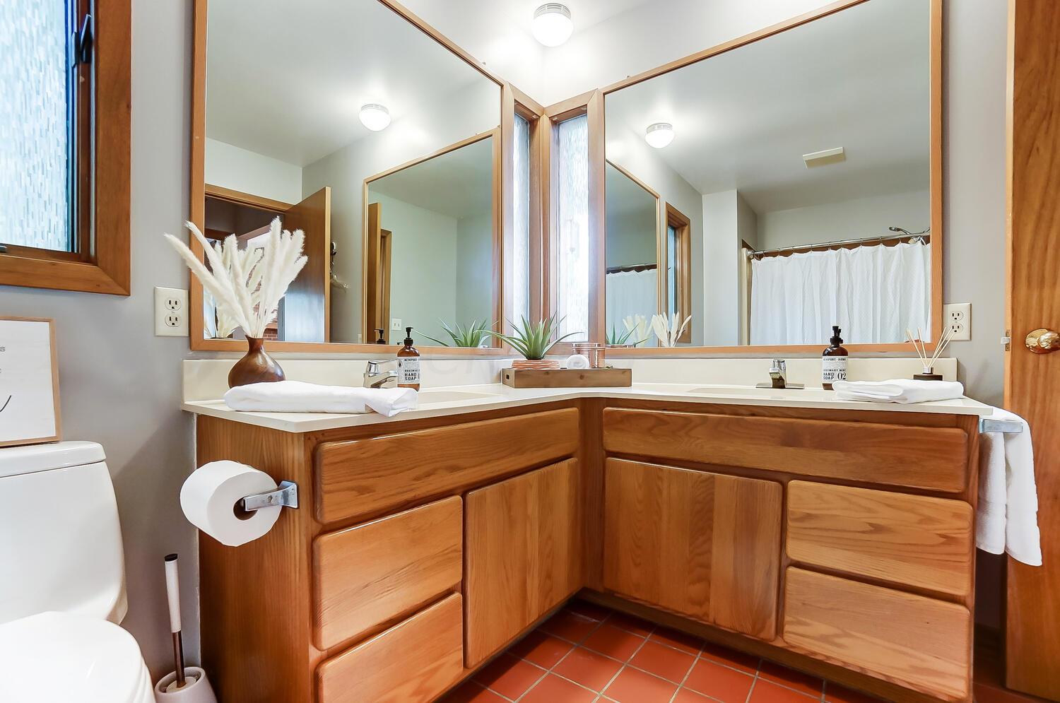3651 Patrick Road Sunbury, OH 43074 - Photo 35 of 74 Owner Suite Bathroom