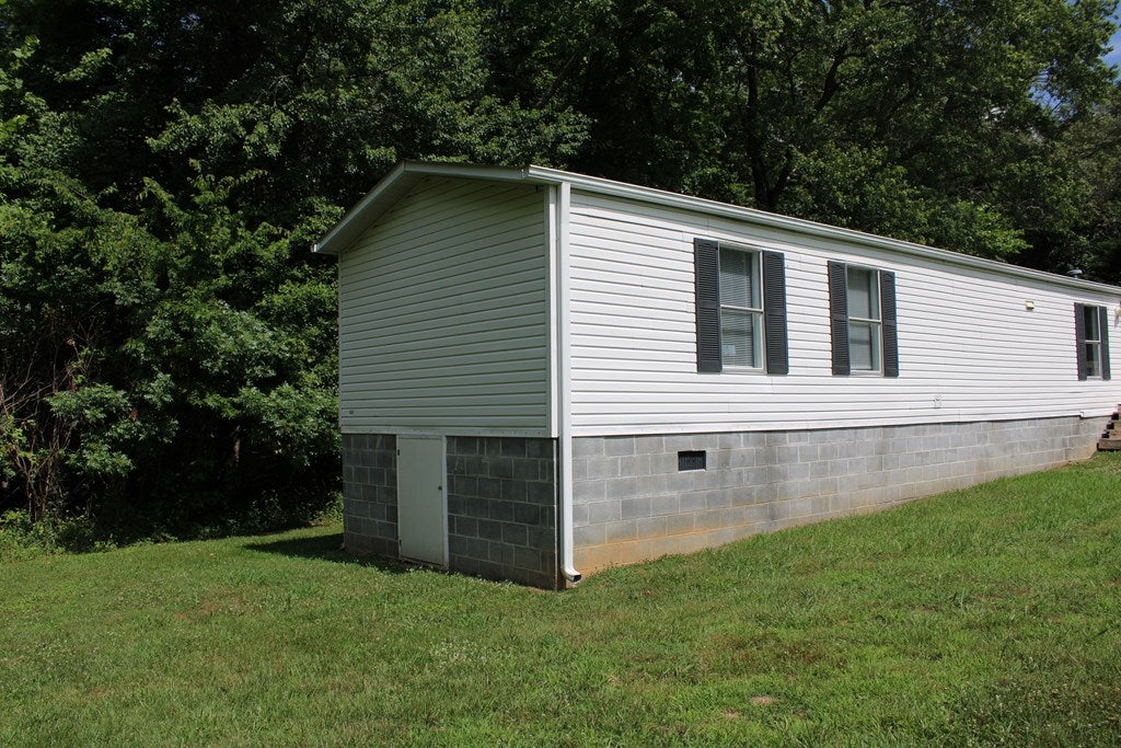 1386 Germantown Road Farmville, VA 23901 - Photo 9 of 25 Gallery Image 9