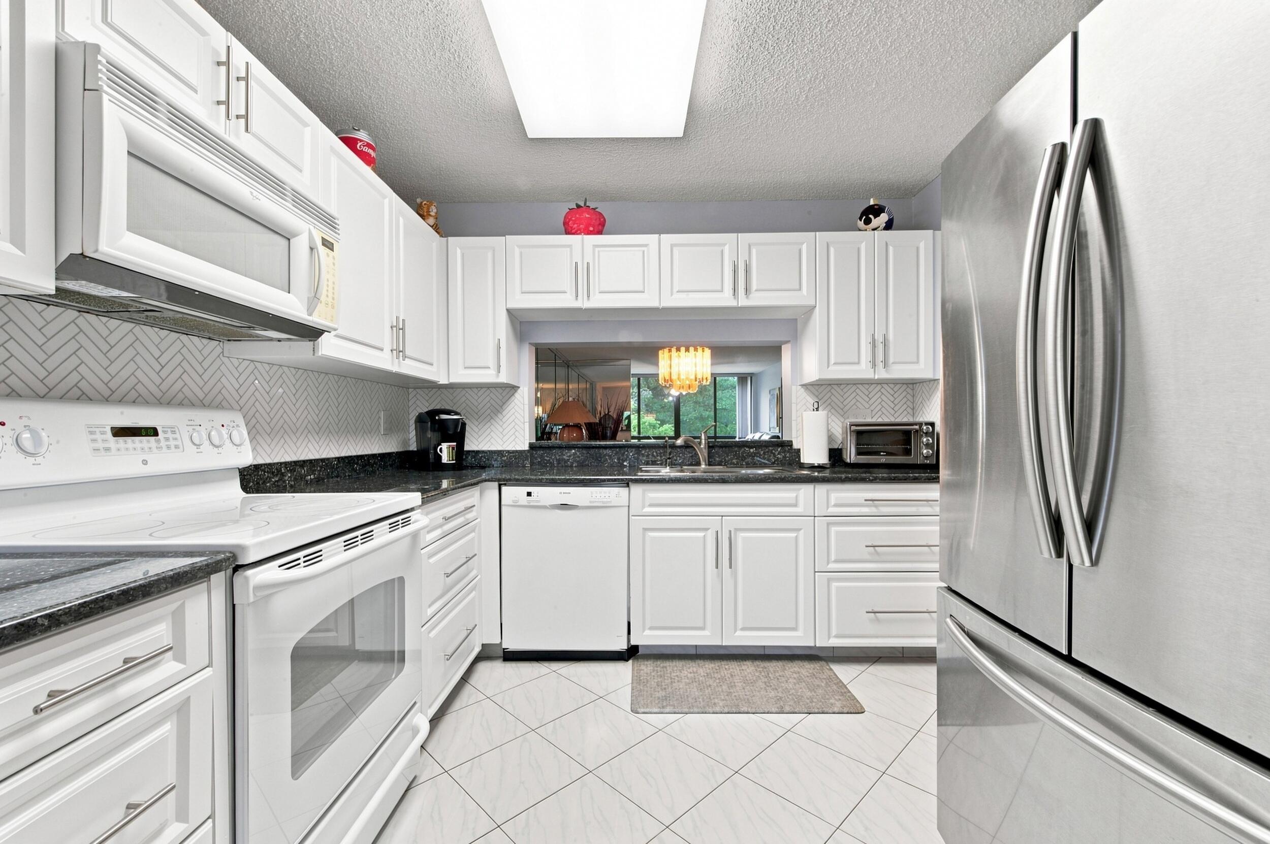 15075 Witney Road, Unit 303 Delray Beach, FL 33484 - Photo 7 of 77 9__d4s1085