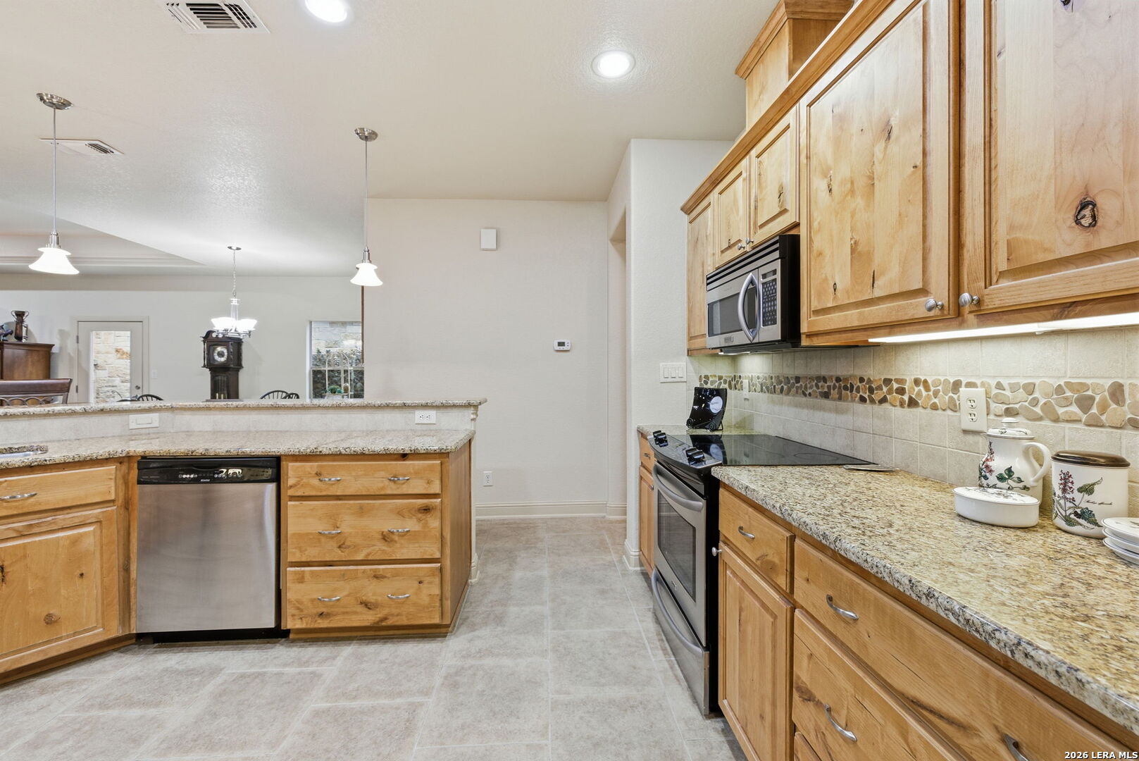 329 East Bandera Road Boerne, TX 78006 - Photo 14 of 49 Gallery Image 14