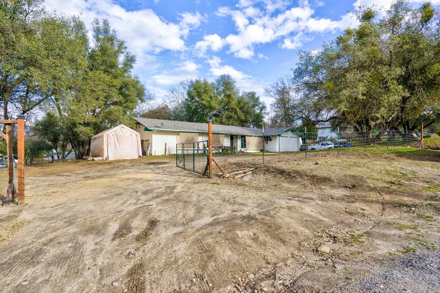 31901 Cherokee Road Coarsegold, CA 93614 - Photo 3 of 35 Gallery Image 3